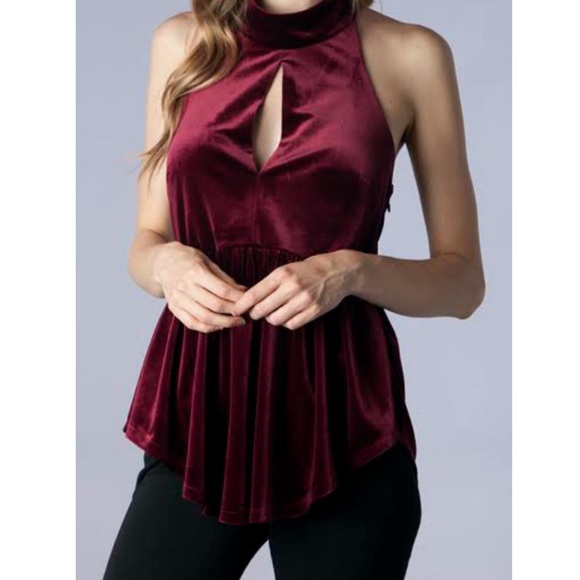NWT! DO & BE Velvet Keyhole Halter Top - Picture 1 of 7